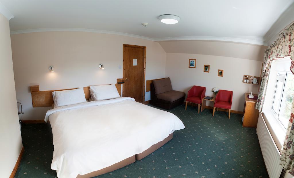 Iveragh Heights Bed and Breakfast Cahersiveen Habitación foto