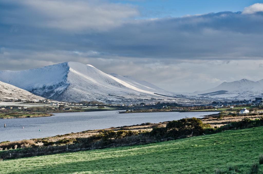 Iveragh Heights Bed and Breakfast Cahersiveen Exterior foto